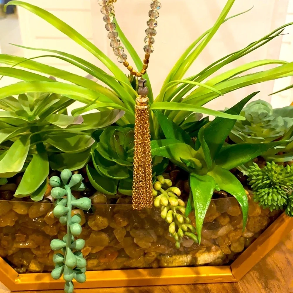 Beautiful Bead necklace gray/gold - Picture 3 of 5